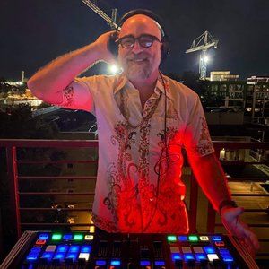 Meet your Posher, Marc